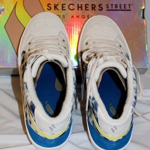 SKECHERS DIAMOND STARZ – TIE-DYE LIFESTYLE FASHION SNEAKERS *** Size 8.5  NEW